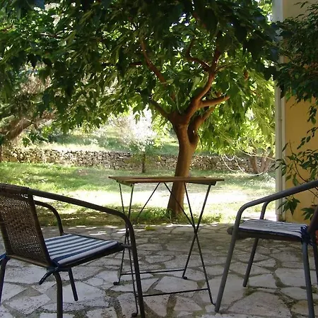 Apartment Lovely With Garden Near Beach *